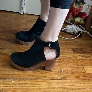 Anthropologie Black Closed-toe Clogs